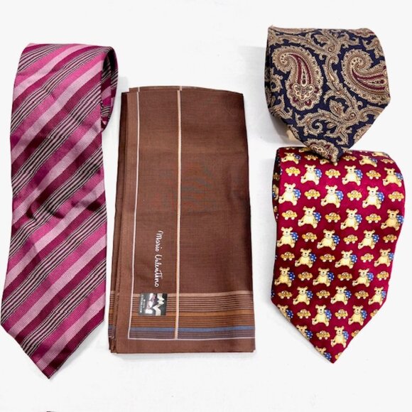 Set: 3 Valentio Neckites Burgendy Bear/Striped + 1 Valentino Mario Burgendy (61) - Picture 1 of 11